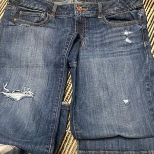 AE like new distressed jeans